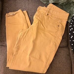 Mustard Yellow Jegging